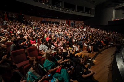 Espetáculo 'O Pássaro Garça Dourada' é atração no Teatro Margarida Schivasappa