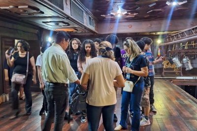 Teatro Experimental Waldemar Henrique promove visita guiada ao espaço