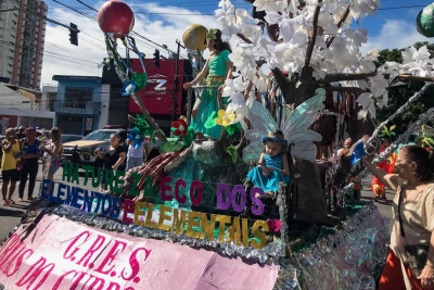Carnaval das Crias do Curro Velho leva multidão em desfile de inclusão e responsabilidade ambiental